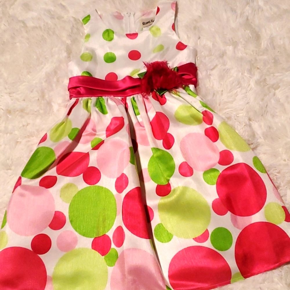 Girl's dress